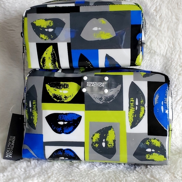 Kenneth Cole Travel Toiletry Set - Picture 1 of 3
